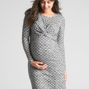 Gap Long Sleeve twist maternity dress